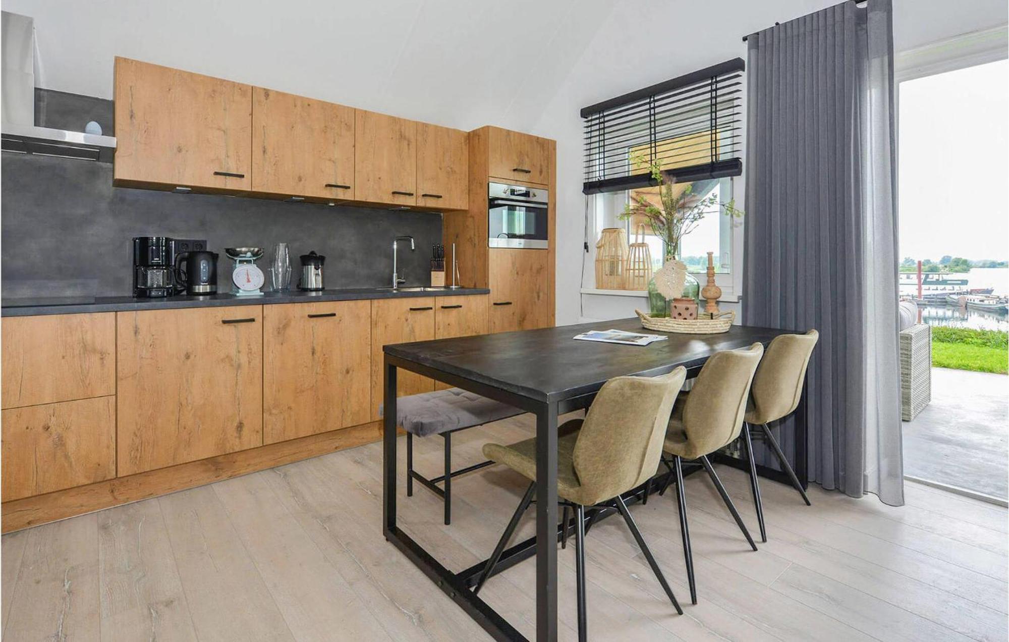 3 Bedroom Gorgeous Home In Kerkdriel エクステリア 写真