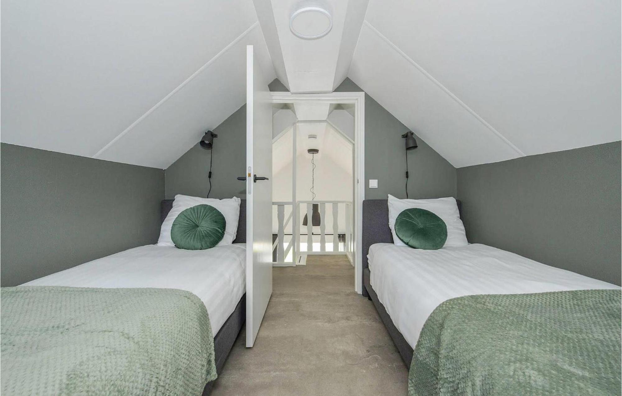 3 Bedroom Gorgeous Home In Kerkdriel エクステリア 写真